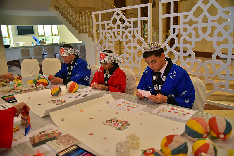 Тридцатилетию установления дипломатических отношений